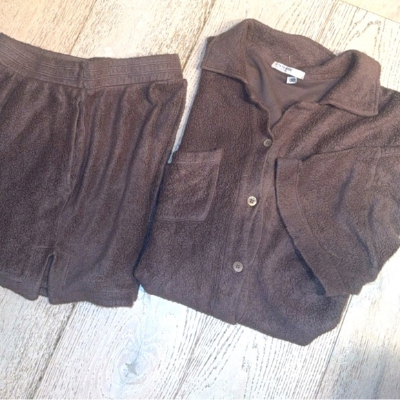 NWT Stateside Sherpa 2-Piece Lounge Set Walnut Brown Top M Shorts L Cozy Fleece - Picture 9 of 13